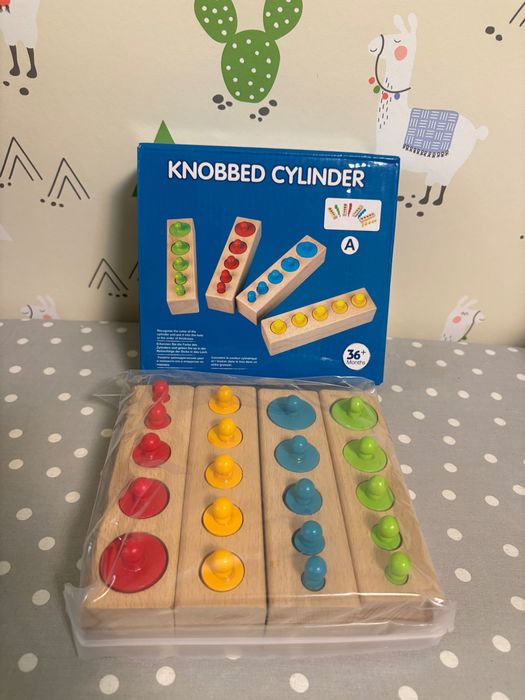 Монтесори дървени цветни цилиндри