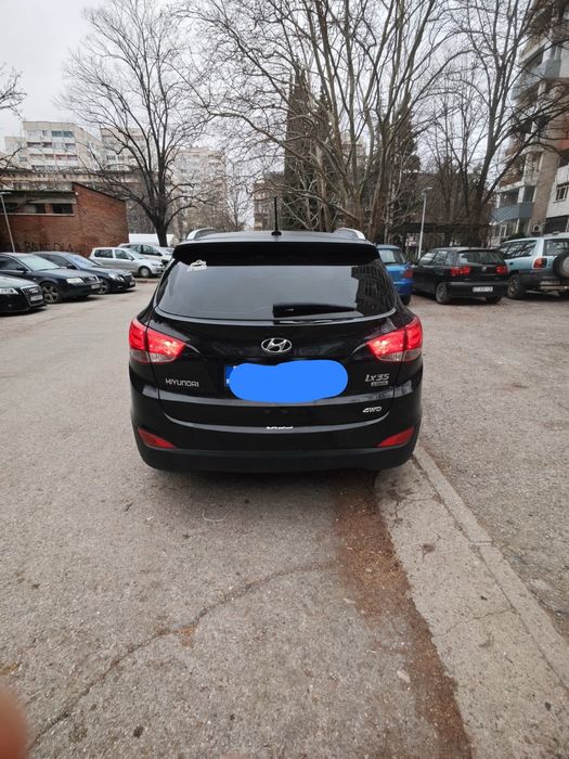 Продавам Hyundai ix35  4x4 full