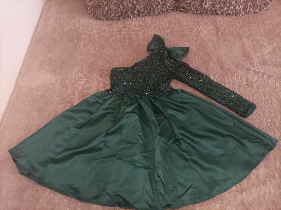 Рокли за момичета  като нови 10/12г