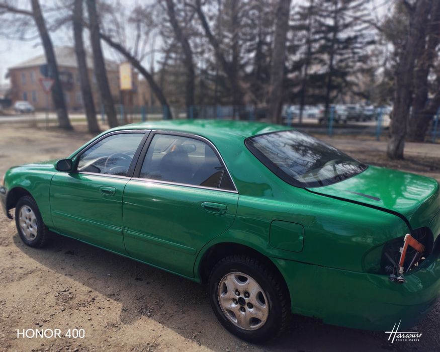 Машина Мазда 626  срочная продажа