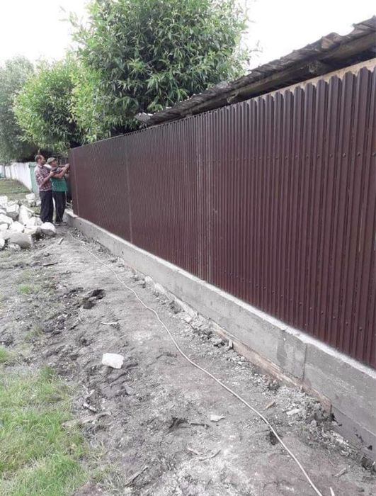 Vand garduri si porti