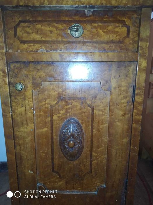 Dulapior vechi de toaleta cc 1900-1930 stil eclectic