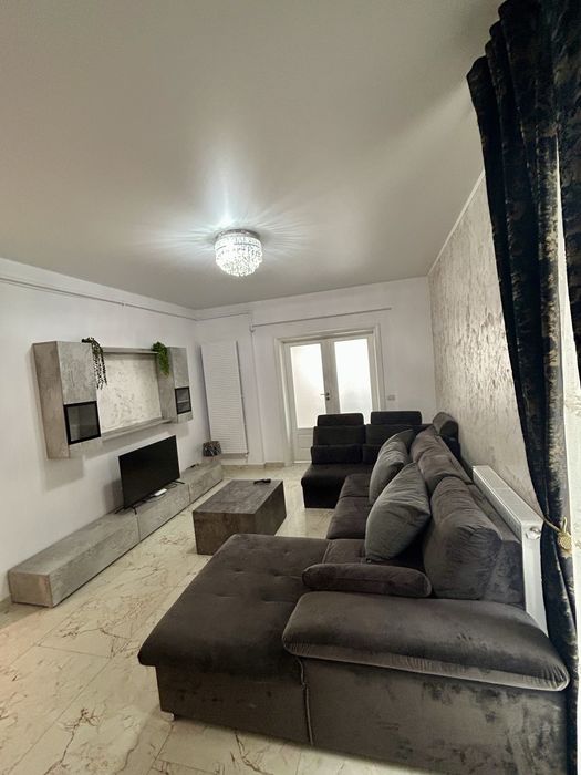 Apartament 3 camere Regim hotelier