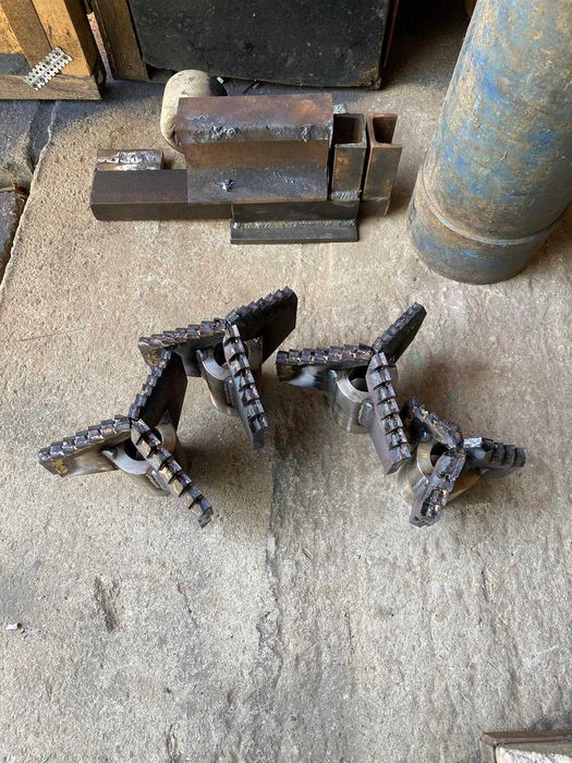 Sapa de foraj cu lame