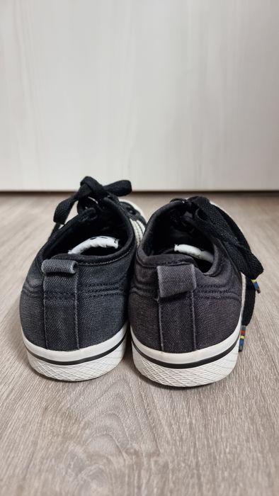 Încălțăminte Adidas Nizza