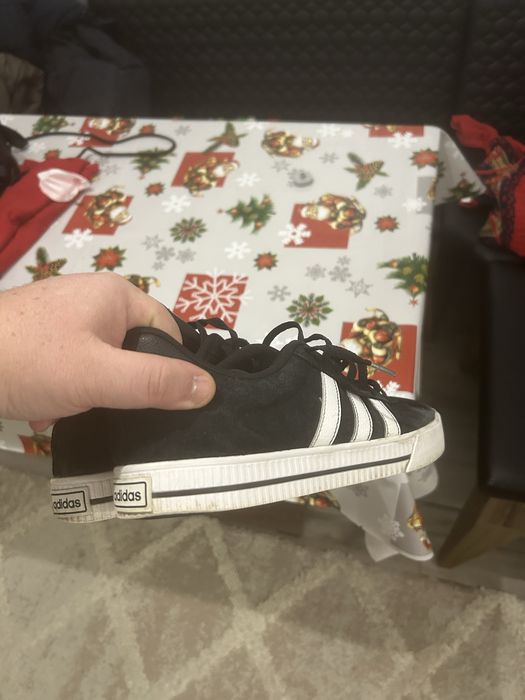 Adidasi adidas in stare foarte buna