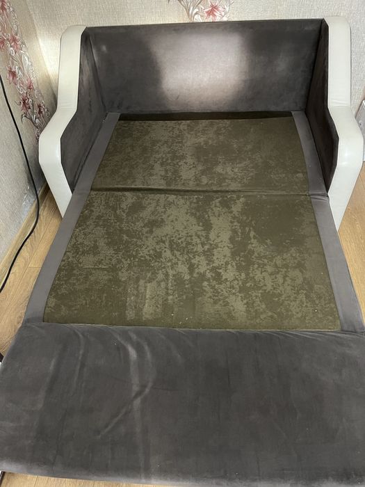 Разтегателен двоен диван