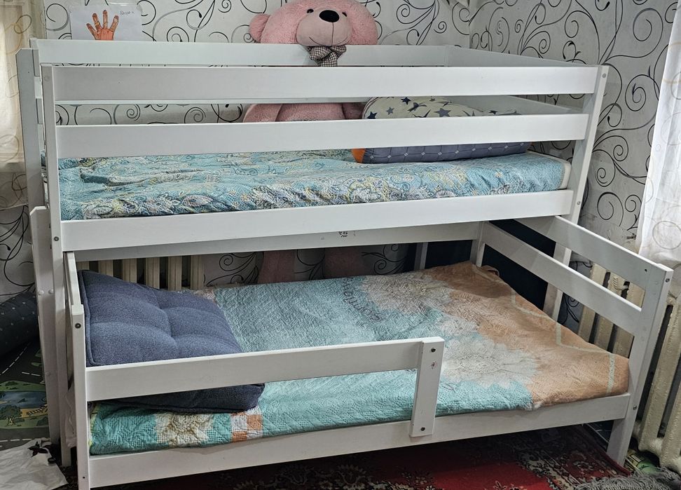 Продам двухъярусная кровать