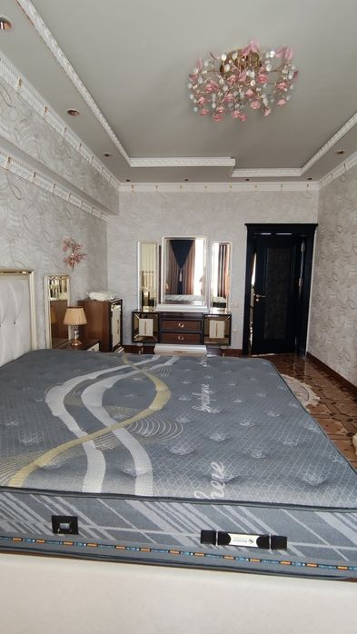 Сдаётся 3/3/10 Новостройка Узбум Хокимият напротив Альфраганус