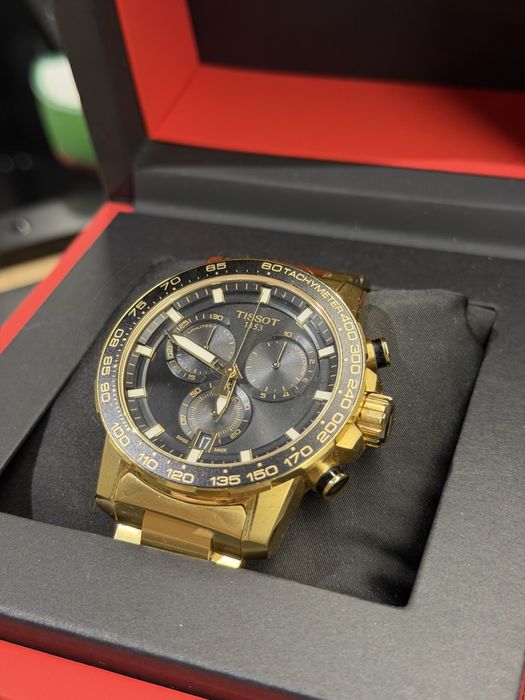 Часовник Tissot в отлично състояние