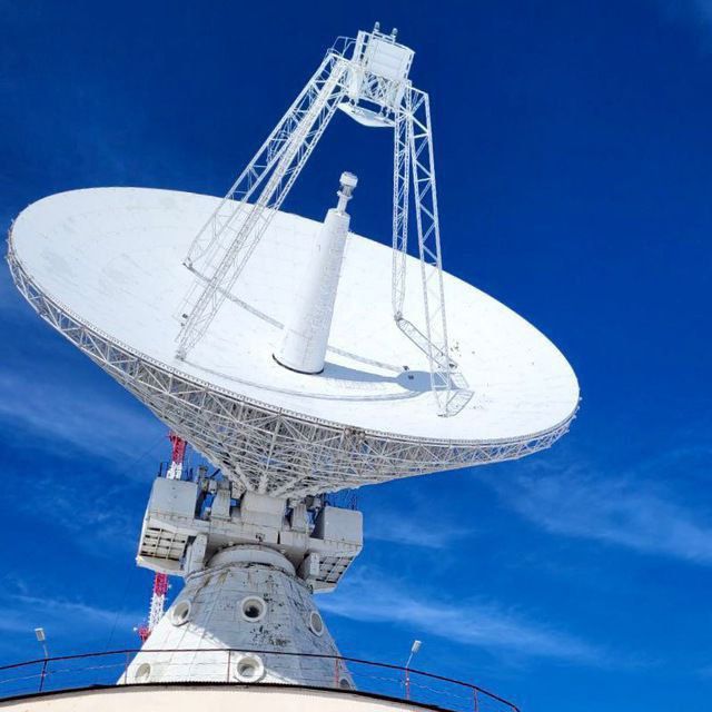 Antenna ustanovka, uzdigtal, sputnik,sharing, telekarta