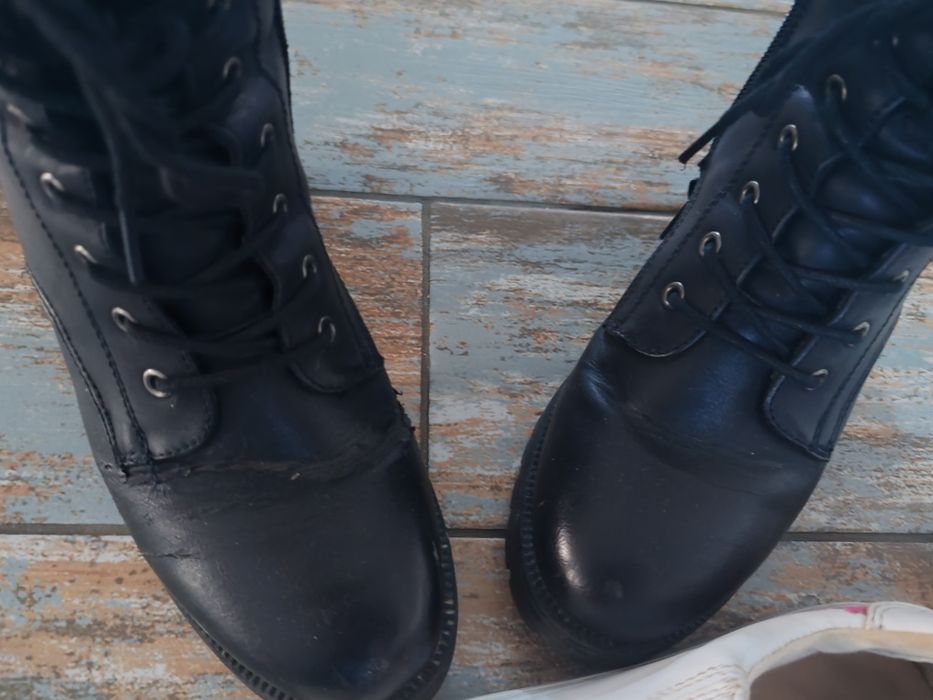 Done botine si adidasi