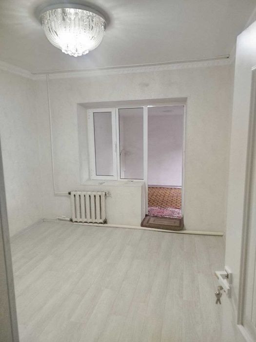 1*2х/ 1 / 4 комнат. Кирпичный Дом. Общежитие 28м2. Оринтир. Такачи.