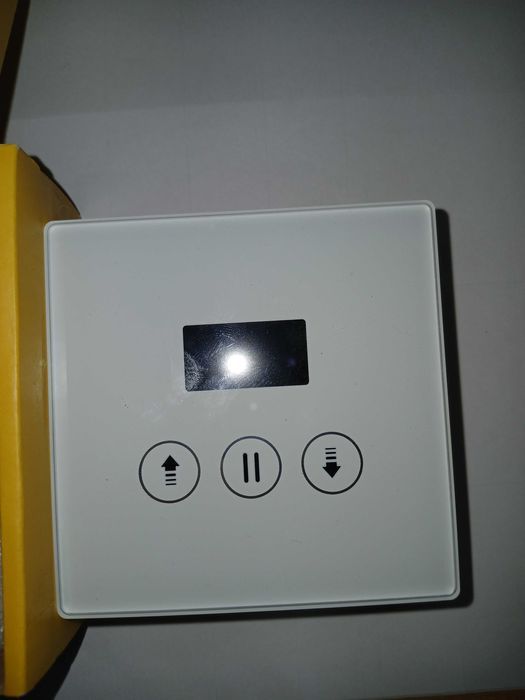 Intrerupător smart WiFi Allevoi CS02 pentru jaluzele, ecran procentaj