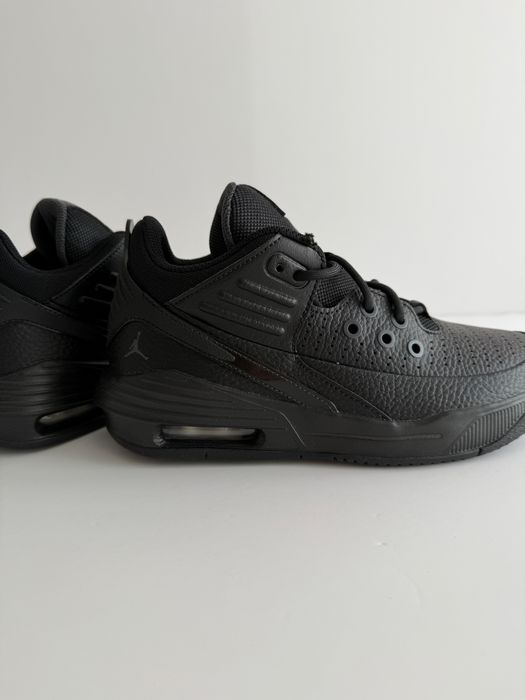 Jordan marimea 38,5 noi, originali