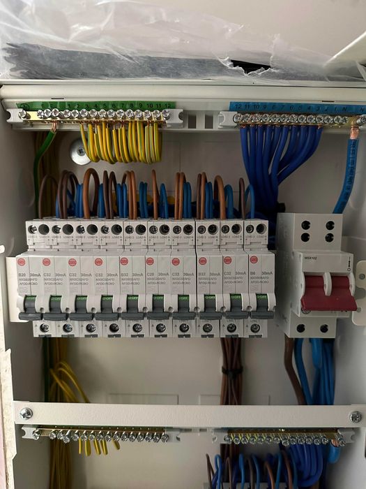 Electrician/Electronist/Instalatii electrice/Craiova