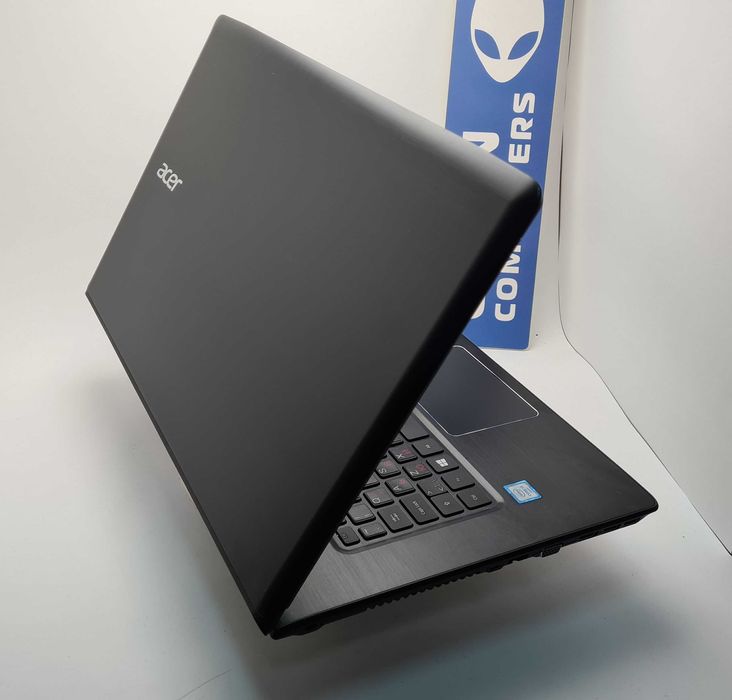 Acer Aspire E 17 E5-774  i5 6200U/8GB/128SSD/1TB HDD