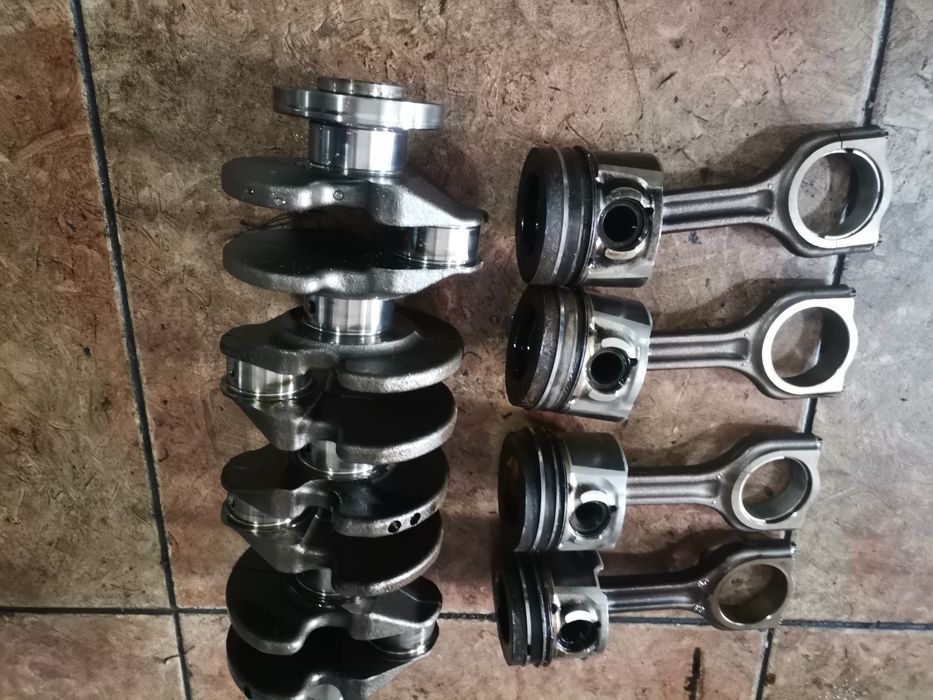 Chiulasa/vibrochen/pistoane 1.6tdci euro 5