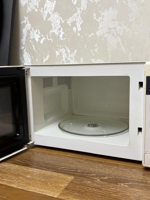 Микроволновка Samsung TDS