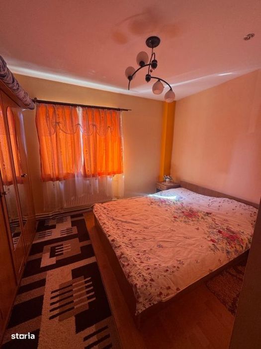 Apartament 2 camere, central , Radauti