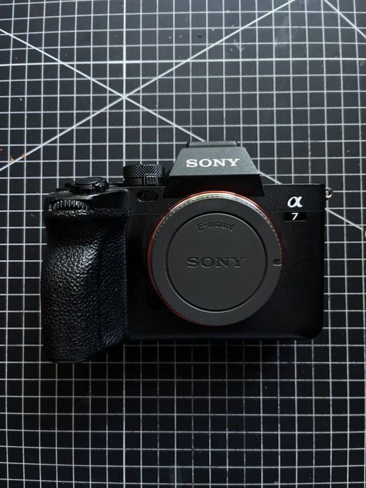 Продам камеру Sony A7IV