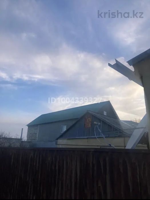 Тез арада үй сатылады Томарлы селосынан