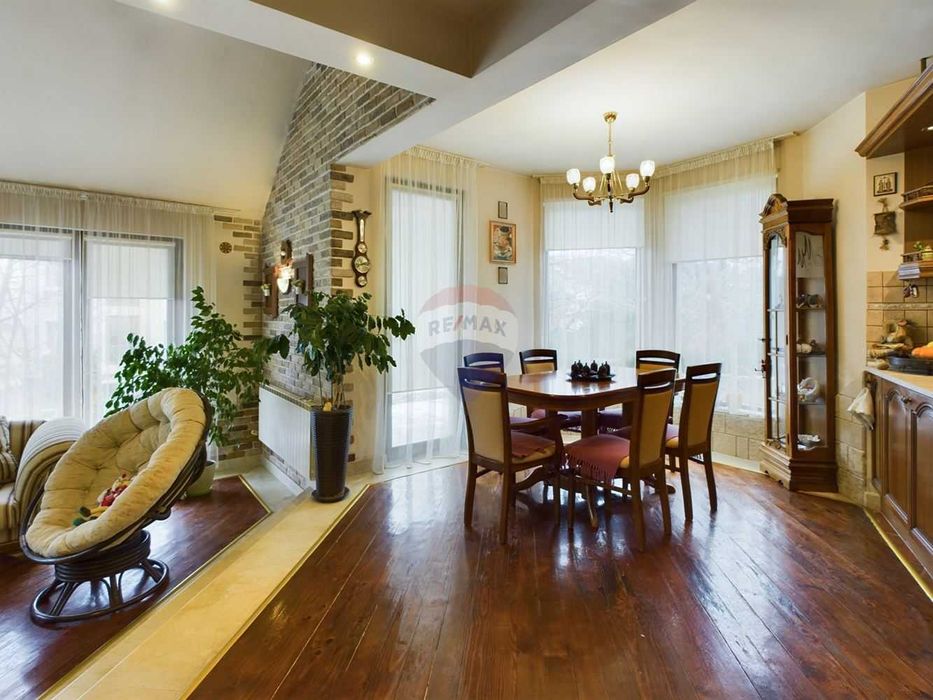 Продава се Къща в Варна, Виница - 271 кв.м за 2063 €/кв.м - Снимка #8