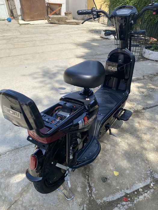 Скутер.  сатылады