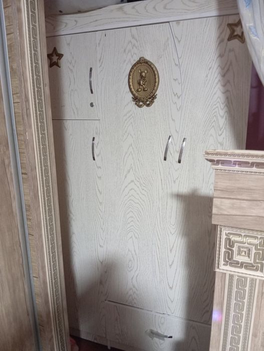 Detskiy divan manej shfaner