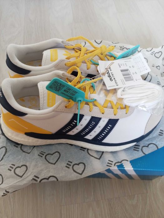 кроссовки adidas Human Made Country