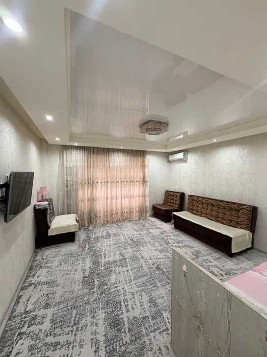 Сдаётся кв Ул Себзор Метро Гафур Гулямов 3-ком/5/9 ро-н Алмазарский