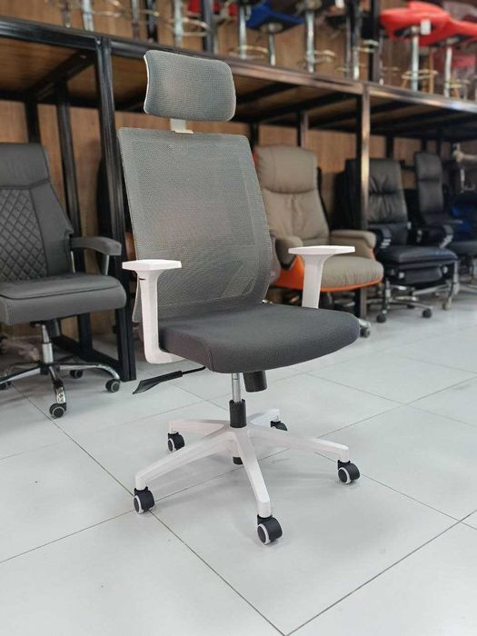 Кресло для офиса и дома  - STRONGER