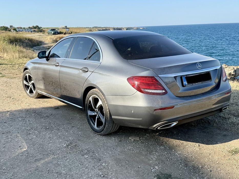 Mercedes-Benz E200 4MATIC
