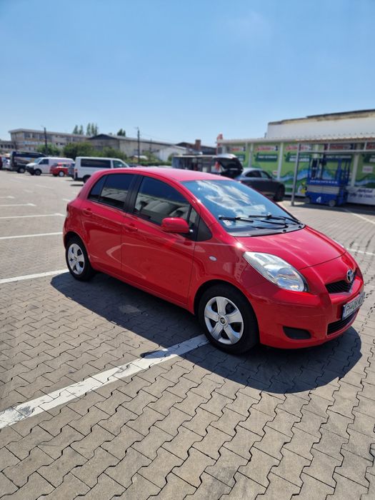 Toyota yaris 2011