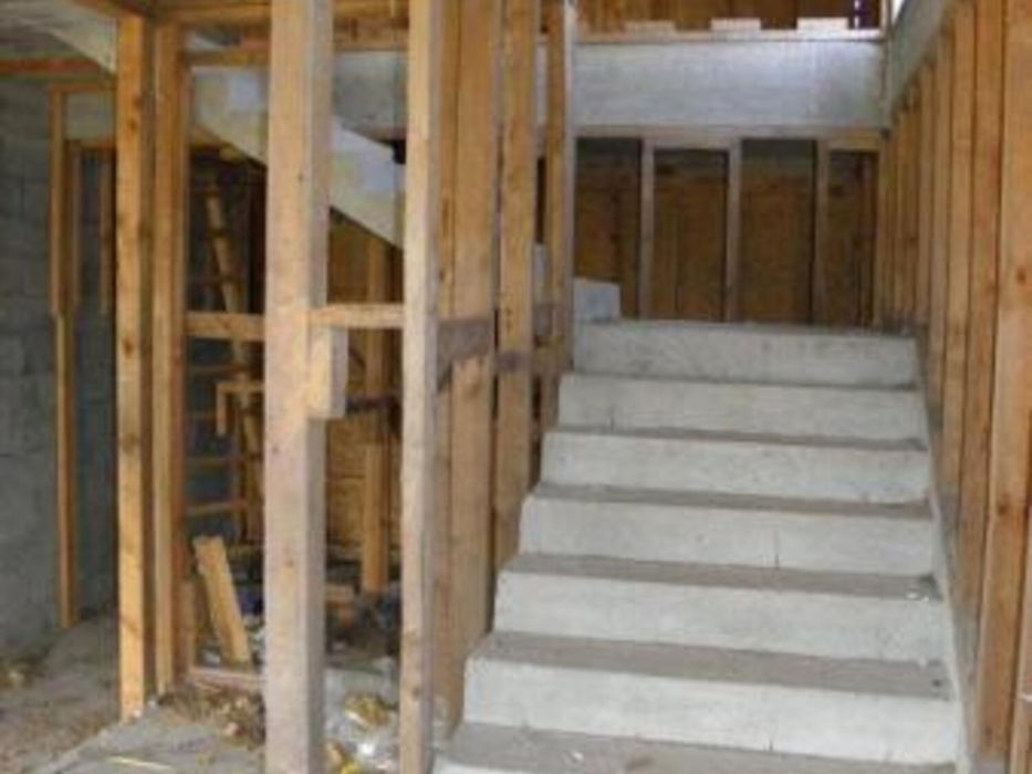 Имот с гледки към планината в Гуцал!