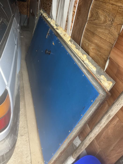 Продам дверь металическую входную