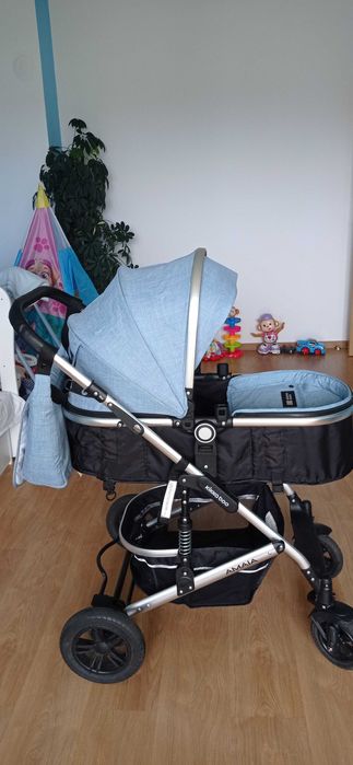 Бебешка количка Kikка Boo Амая 3 в 1 с трансформираща седалка.