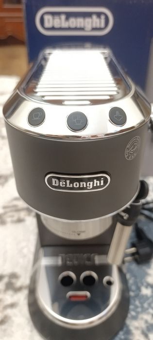 Продаётся кофемашина Delonghi EC685BK, пишите и звоните, телеграмм.