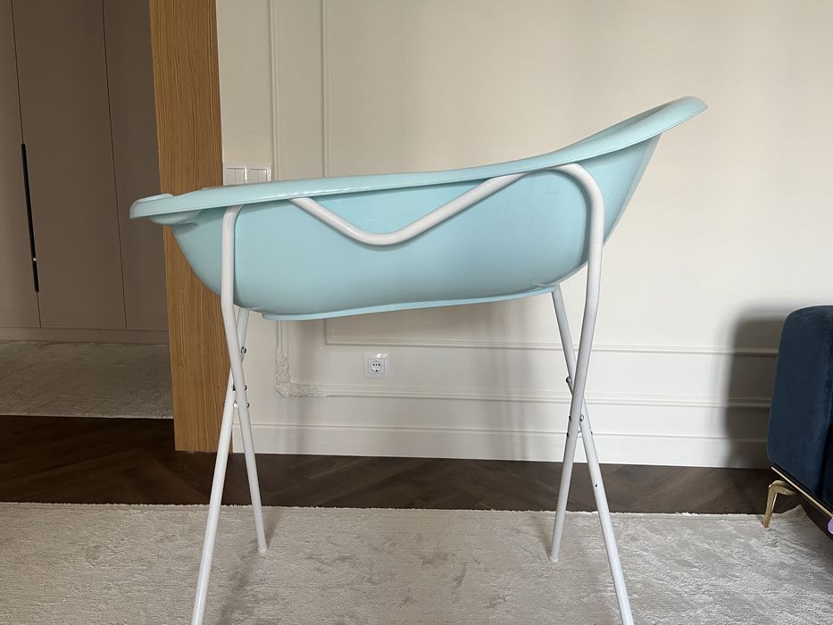 Тазик с подставкой