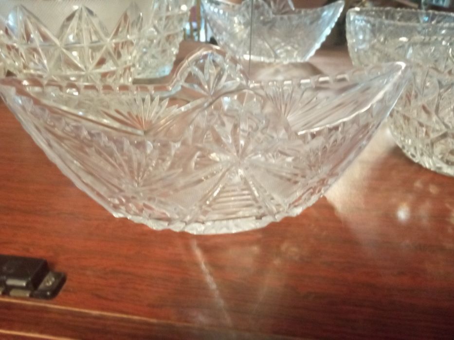 Хрусталь настоящий. Вазы- салатники
