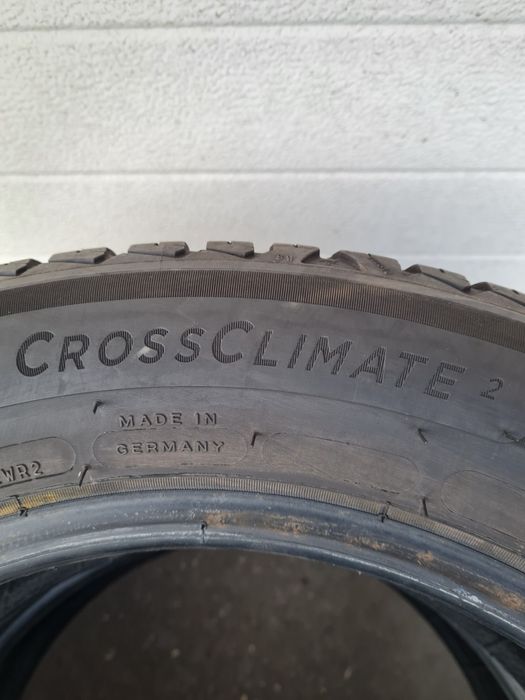 Всесезонни гуми 2 броя MICHELIN CrossClimate2 195 55 R15 дот 1522