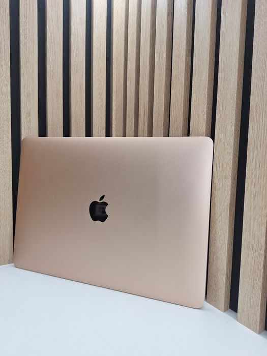 Apple MacBook Air M1 8GB/256 GB SSD BAT 93%  GARANTIE/FACTURĂ #63352