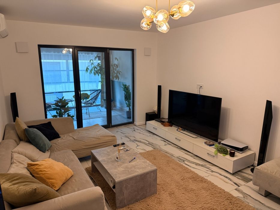 Apartament 3 camere de inchiriat