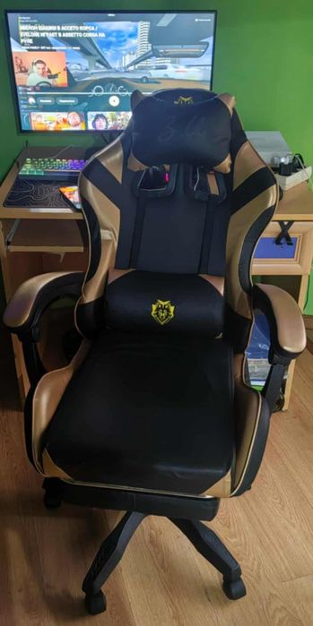 Геймърски стол с масаж и поставка за крака