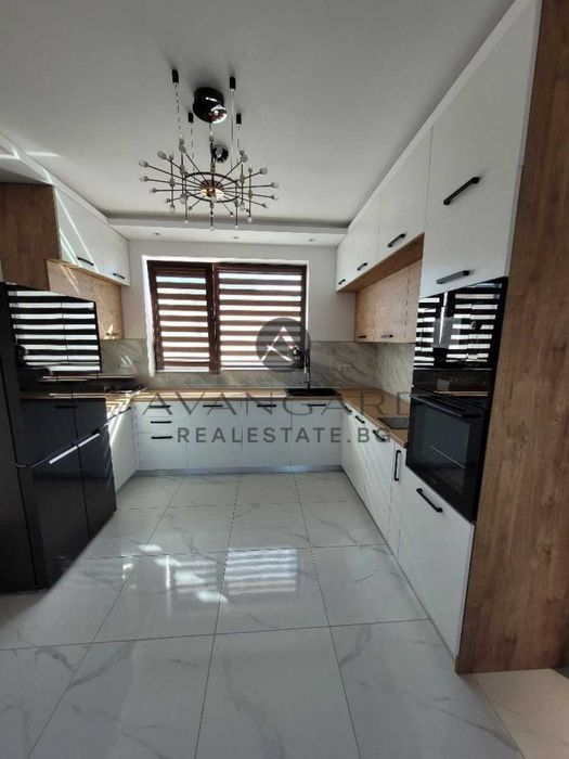 оф.18332 Самостоятелна еднофамилна къща/ Марково