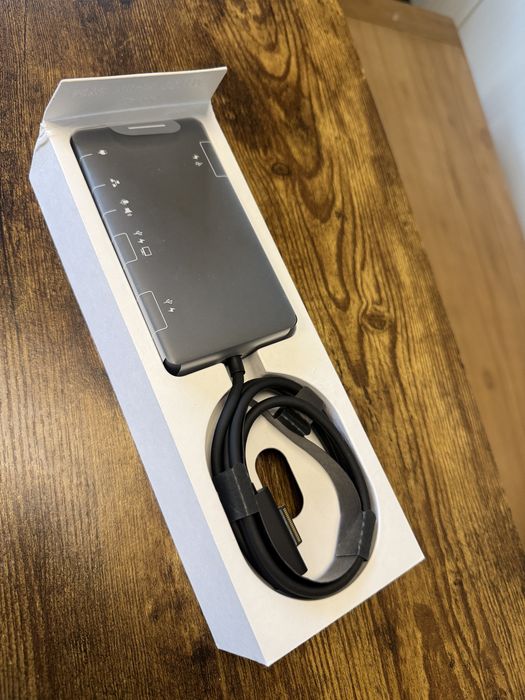 Microsoft surface Dock 2