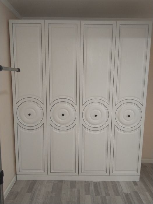 Срочно продается шкаф