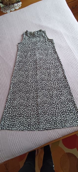 Елегантна рокля с колан