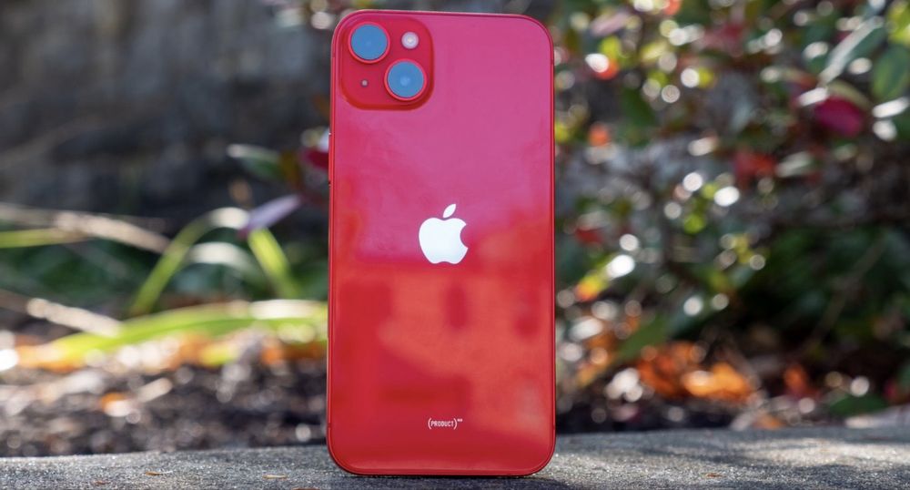 Продаю iphone 14 plus с коробкой