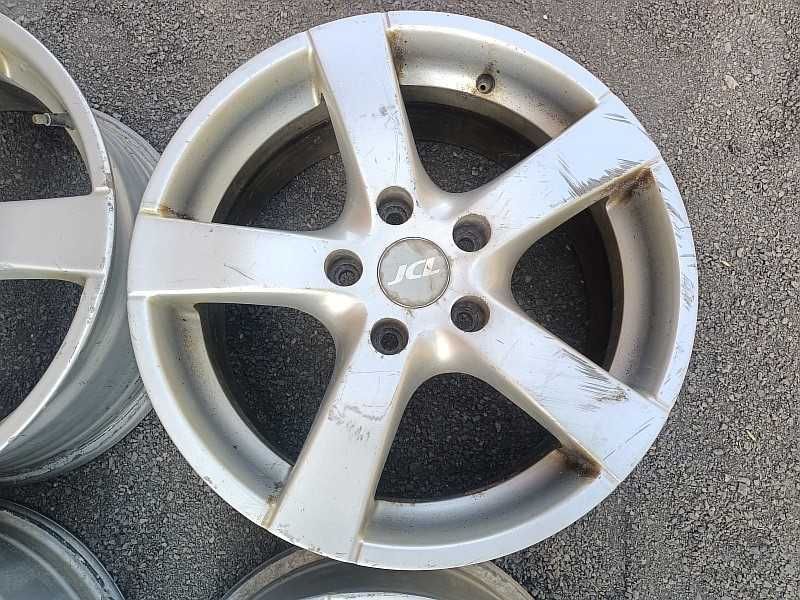 Продам легкосплавные диски на автомашину Audi